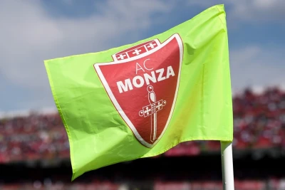Berluskoni ailəsi "Monza"nı ABŞ fonduna satdı