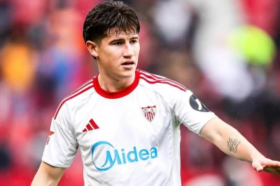 Fiorentina Sevilya futbolçusunu transfer etmək istəyir