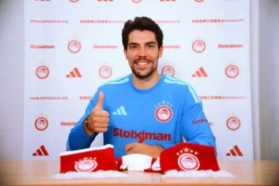 Olimpiakos "Mançester Siti"nin keçmiş qapıçısı ilə müqavilə imzalayıb