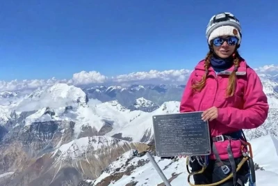 Rusiyalı alpinist ərinin öldüyü zirvədə acınacaqlı şəkildə həyatını itirib