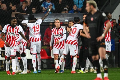 Türkiyə Superliqası: "Fənərbağça" və "Trabzonspor"un liderlə fərqi azaltması, "Qalatasaray"ın məğlubiyyəti