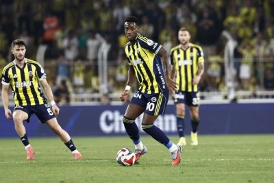 "Fənərbaxça" "Gənclərbirliyi" ilə matça iki əsas oyunçusuz çıxacaq