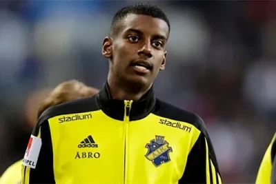 Aleksandr İsakın "Liverpul"a transferi İngiltərə futbol tarixində rekord transferdir