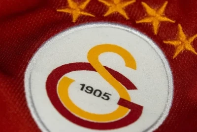 "Qalatasaray"ın transfer gündəmində son dəyişikliklər: Svanberq, Oula və Nhaqa