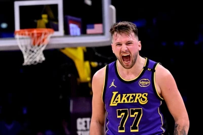 Luka Donçiç NBA tarixində ardıcıl səfər matçlarında yeni rekorda imza atdı
