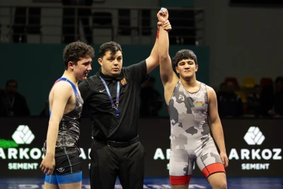 U-15 Azərbaycan çempionatında yunan-Roma güləşi üzrə daha üç çəki dərəcəsində qaliblər müəyyənləşdi - YENİLƏNİR + FOTO