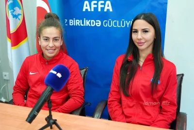 Azərbaycanlı qızların futbolla bağlı stereotiplərə meydan oxuması: Firəngiz Teymurova və Coşqunə Əliyevanın hekayələri