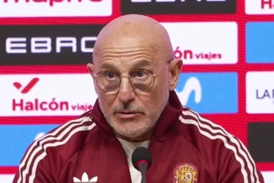 Luis de la Fuenta: Futbolçuya baxıram, klubuna yox