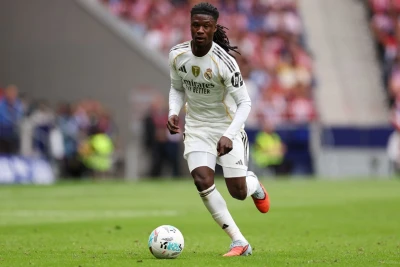 "Real Madrid" Kamavinqaya görə təklifləri nəzərdən keçirir