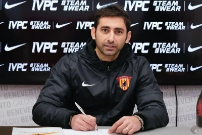 İtaliya klubunun baş məşqçisi 5 oyundan sonra postundan qovulub
