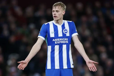 Tottenhem Niderlandlı futbolçunu transfer edib