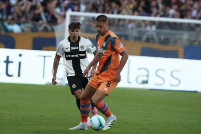 "Atalanta" "Parma" ilə heç-heçə etdi, "Bolonya" isə "Komo"nu məğlub etdi