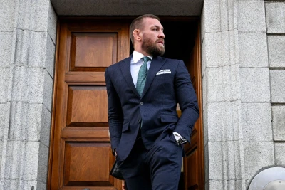 Makqreqor Həbibi NFT papaqları vasitəsilə azarkeşləri aldatmaqda ittiham edib