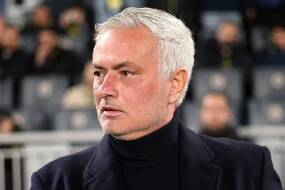 Joze Mourinyo "Nyukasl"a məğlubiyyətdən sonra komandanın fiziki və psixoloji cəhətdən dağıldığını bildirdi