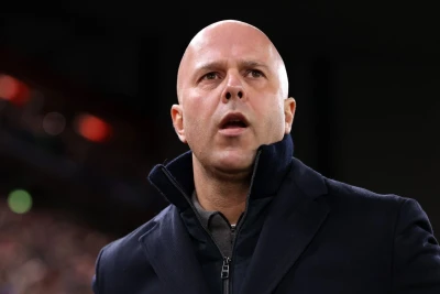 Arne Slot PSJ ilə Qarşılaşma Öncesi Ümidvar