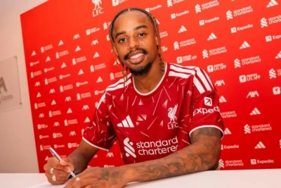 Liverpool, PSJ-dən Bredli Barkolanı 145 milyon avroluq transferlə aldı - RƏSMİ