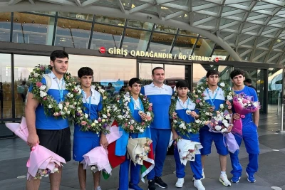 EYOF-dan qayıdan Azərbaycan cüdoçuları Bakıda qarşılandı