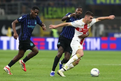 A Seriyası: "İnter" "Cenoa" üzərində qələbə qazandı, "Napoli" "Verona"nı məğlub etdi, "Komo" "Leççe"ni darmadağın etdi