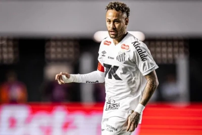 Neymar zədə səbəbindən mövsümün son oyunlarını buraxacaq