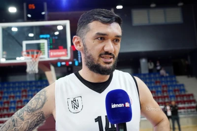 "Neftçi"nin kapitanı: "Nəhayət ki, komandanı layiq olduğu mövqeyə yüksəldə bildik."