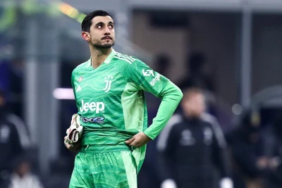 "Yuventus" Mattia Perini satmaqdan imtina etdi