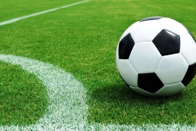 Azərbaycan Minifutbol Federasiyasının təşkilatçılığı ilə ölkə futbolunun əfsanələri arasında oyun baş tutub - YENİLƏNİB