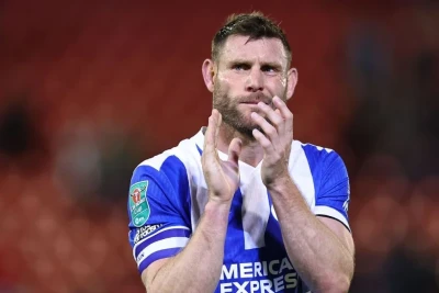 Ceyms Milner futbolçu karyerasını başa vurub
