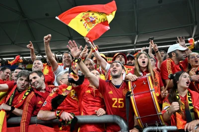 FIFA İspaniya Futbol Federasiyasını azarkeşlərin İslamofobik davranışına görə cəzalandırır