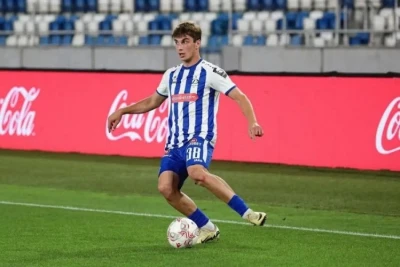 "Beşiktaş" 16 yaşlı gürcü futbolçunu transfer etmək istəyir