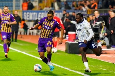 Türkiyə Superliqası: "Fənərbağça" xal itkisi ilə üzləşib