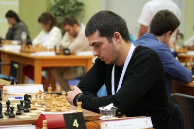 Azerbaycanlı satranççı lider konumda