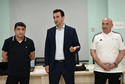 Bakıda qapı&ccedil;ılar &uuml;zrə məşq&ccedil;ilər &uuml;&ccedil;&uuml;n UEFA A kateqoriyalı məşq&ccedil;i kursu ke&ccedil;irildi