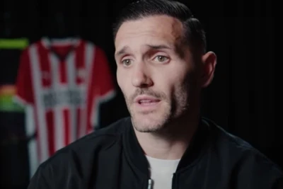 İspaniyalı futbolçu atası tərəfindən aliment tələbi ilə üzləşib