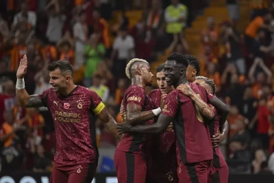 "Qalatasaray" - "Latsio" Yoxlama Matçı 2:2 Hesabı ilə Başa Çatıb