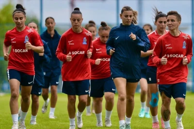 Qadınlardan ibarət milli komandamız Belarusla oyuna hazırlaşır