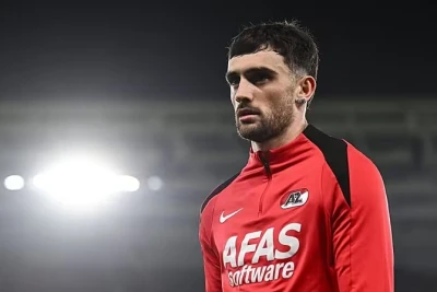 "Milan" Troy Perrota göz dikib