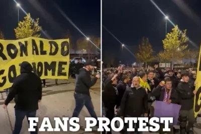 Fanatlardan "Ronaldo evə get" şüarı