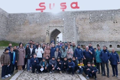 "Güləş Qarabağda": Tanınmış güləşçilər Şuşa və Laçında gənclərlə görüşdülər