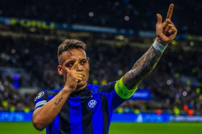 "Barselona" Levandovskinin yerinə argentinalı hücumçunu transfer etmək istəyir