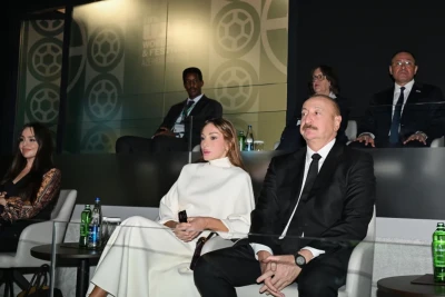 Prezident İlham Əliyev və birinci xanım Mehriban Əliyevin Bakıda keçirilən FIFA U-15 Dünya Çempionatının açılış mərasimindən görüntülər sosial media hesablarında paylaşıldı