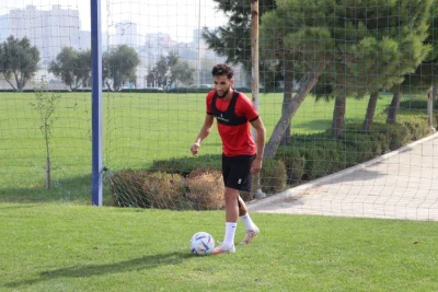 İsmail Azzaui: "Omoniya, Arisdən daha zəifdir"
