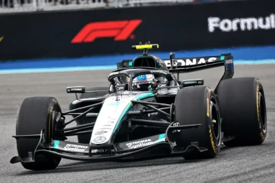 "Mercedes" Antonellinin zəif startlarına görə günahı öz üzərinə götürdü