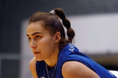"Gəncə" rusiyalı voleybolçu ilə yollarını ayırdı