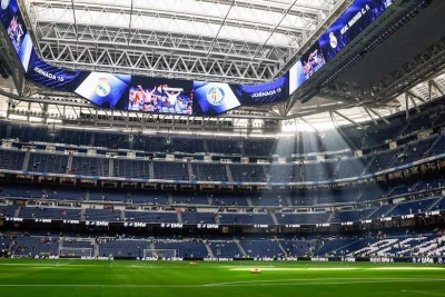 "Bavariya" "Real Madrid"dən "Santyaqo Bernabeu"nun damını bağlamamağı tələb edərək UEFA-ya müraciət etdi