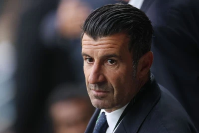 Luiş Fiqu Xabi Alonsonun qovulmasından sonra "Real Madrid"ə dəstək olmağa çağırıb