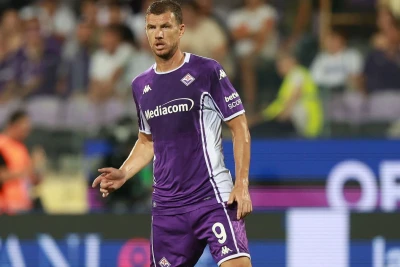 "Şalke 04" Edin Ceko üçün "Fiorentina"ya transfer təklifi göndərib