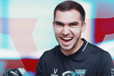 Rusiya klubu ilə müqavilə imzalayan Sergey Samok
