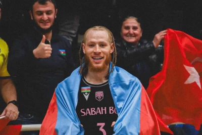 Hassani Qravettin möhtəşəm hərəkəti Çempionlar Liqasında rezonans doğurdu - VİDEO