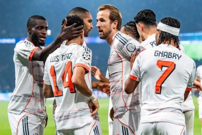 "Bavariya" futbolçuları "Hamburq" oyununda hakimliyi sərt şəkildə tənqid ediblər