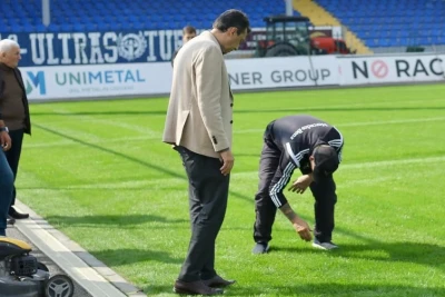 Tovuz stadionunda ot örtüyünün zəif olmasının səbəbi günəş şüasının az düşməsidir